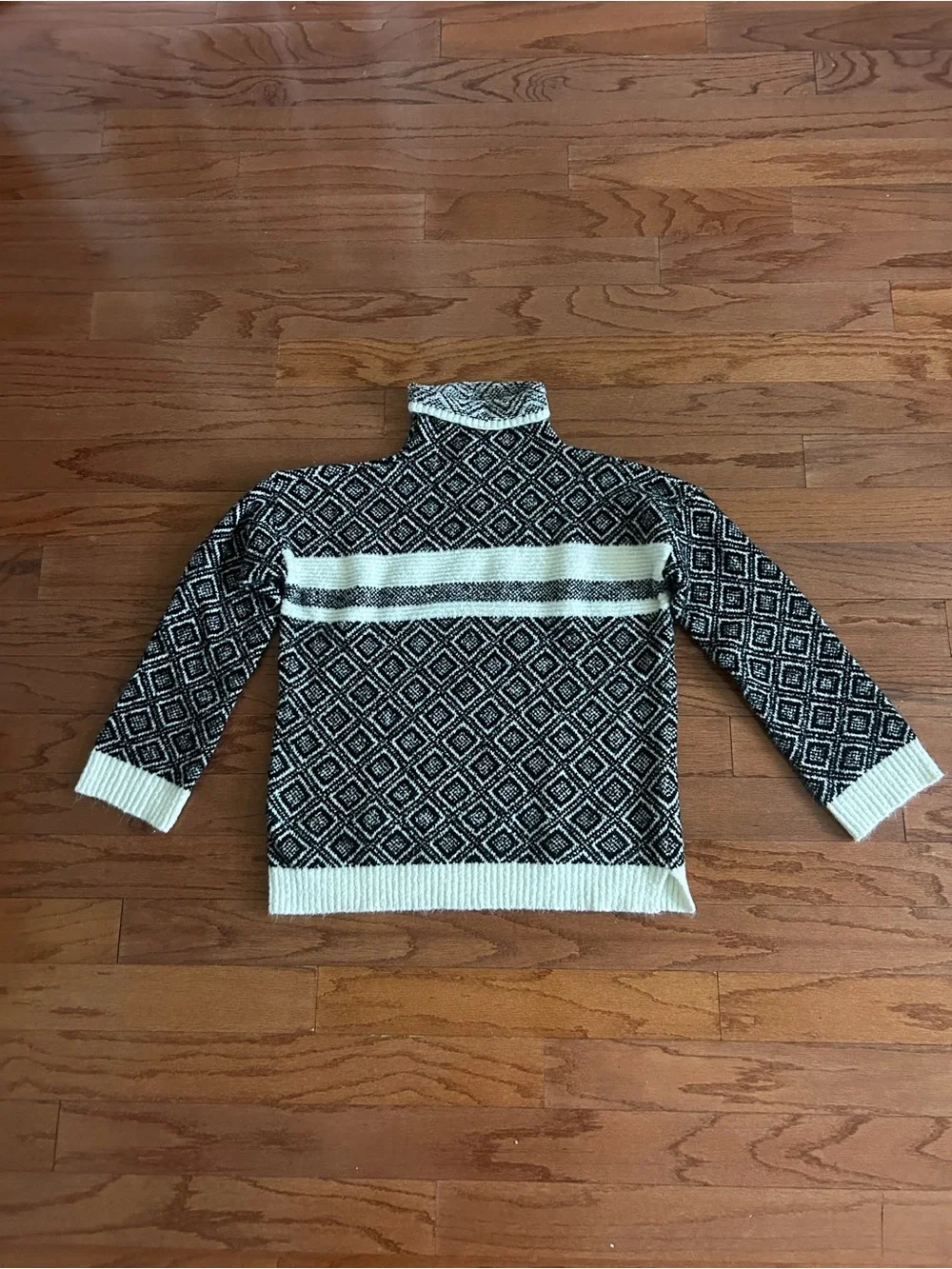 Cable & Gauge Black White Geometric Fair Isle Turtleneck Sweater Cozy Knit Large